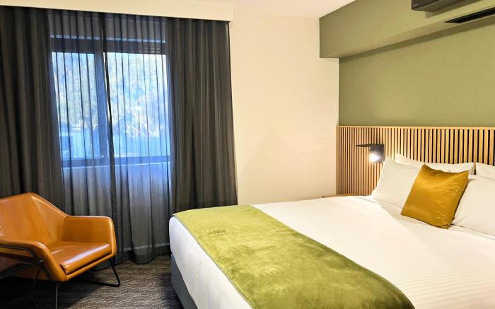 Mill Hotel Milperra Panania