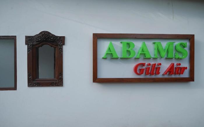 Abams Gili Air
