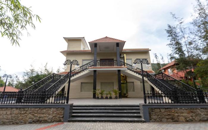 SR Jungle Resort
