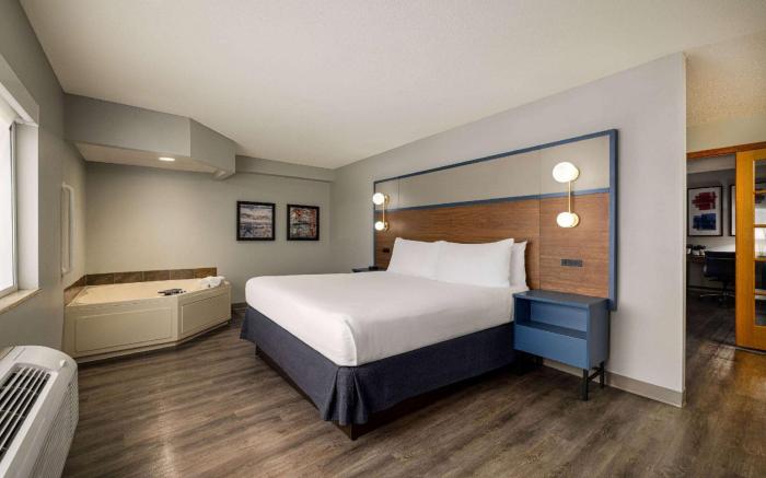 AmericInn by Wyndham Lincoln South