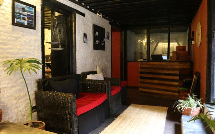 Hira Guest House