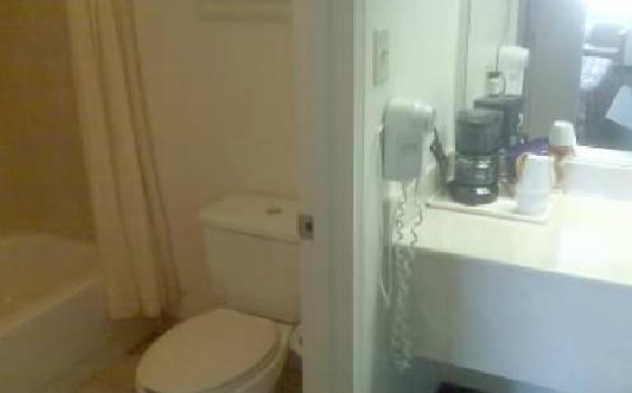 Diboll Inn and Suites