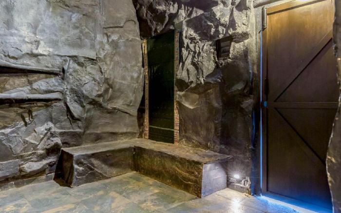 Dio Regaalo Theme Resort