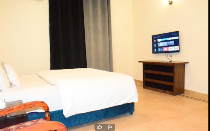 Baani Signature Hotel