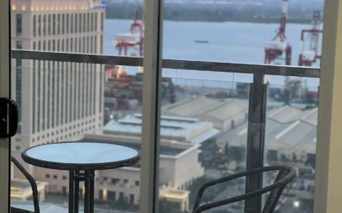 Sea View Balcony Apartment, Sunvida Tower