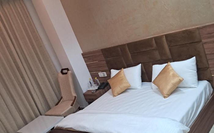 Hotel Navraj Palace 