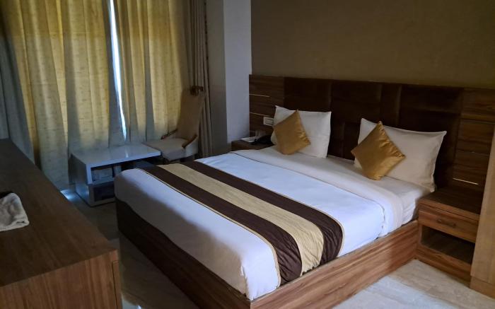 Hotel Navraj Palace 