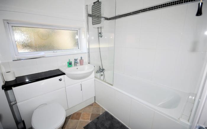 Get Away Home With Hot Tub Sleeps 4