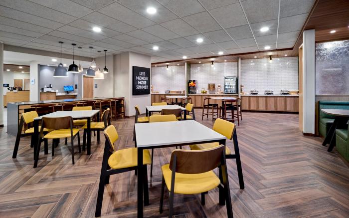 Fairfield by Marriott Inn & Suites Omaha at MH Landing