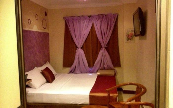 Mine Hotel