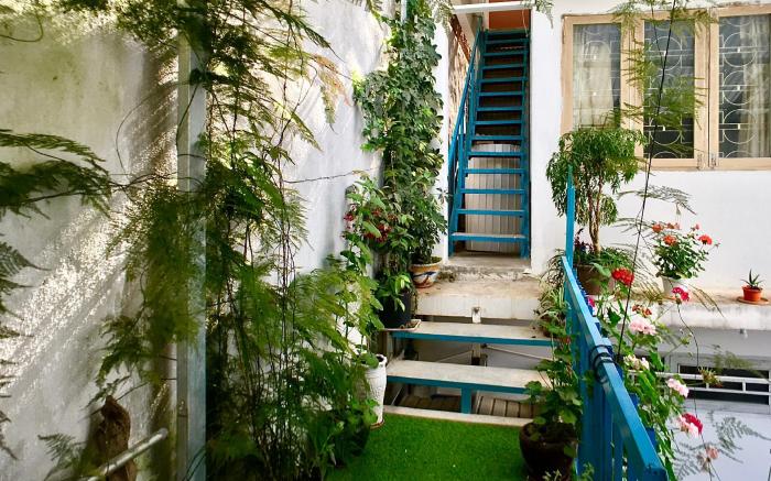 Len's hostel