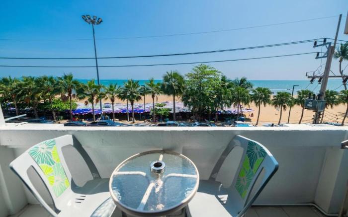 Hotel Denmark - Beachfront