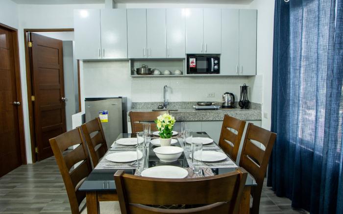 Gibbz Apartelle (Unit 205) Imus, Cavite