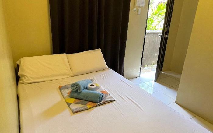 Alona Backpacker's Hub