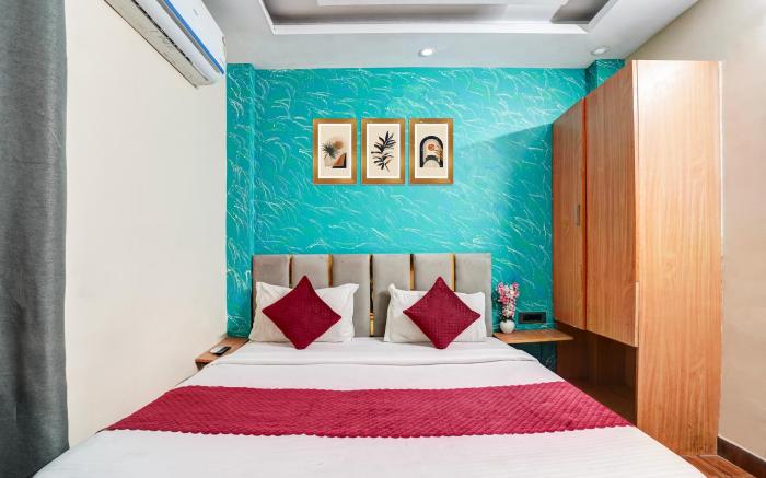 Hotel Twamev Couple Friendly Laxmi Nagar