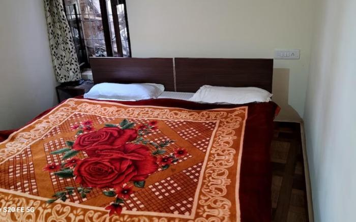 Goroomgo Kaafal Homestay Mussoorie