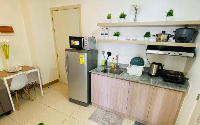 Hotel 2 Bedroom South Residence Las Pinas