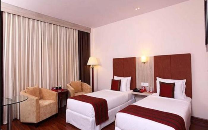 Nidhivan Sarovar Portico Vrindavan