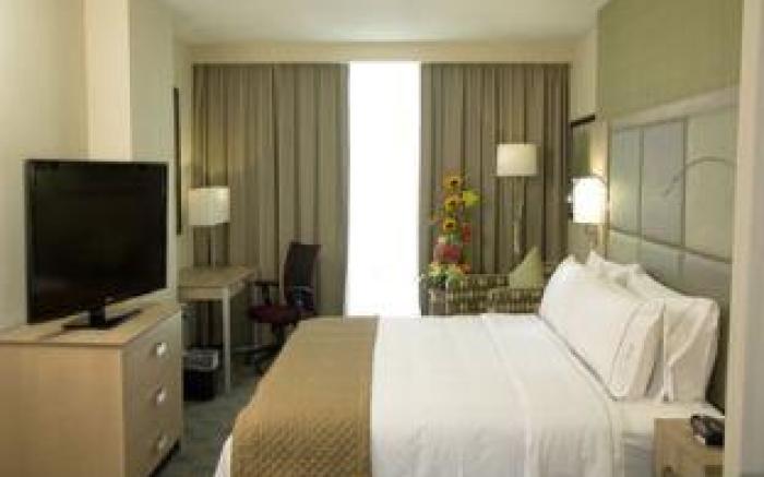 Holiday Inn Express & Suites Cuernavaca By IHG