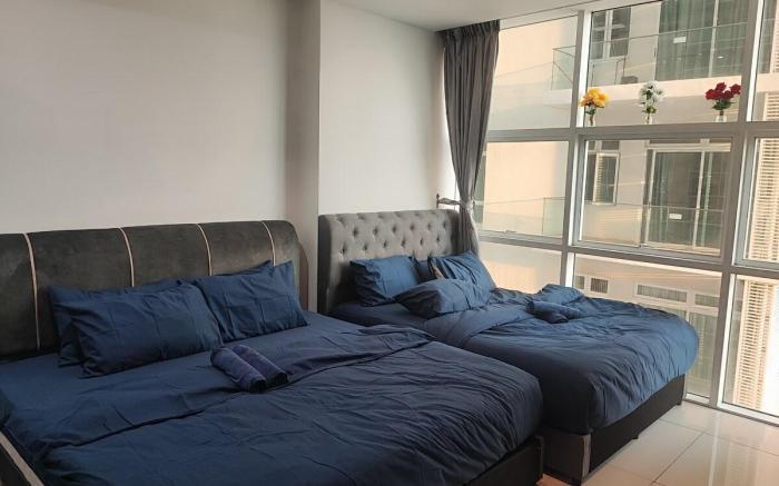 KSL Stylish Haven @ 3BR(Private Lift Lv30)12-16pax