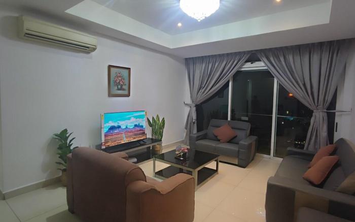 KSL Stylish Haven @ 3BR(Private Lift Lv30)12-16pax