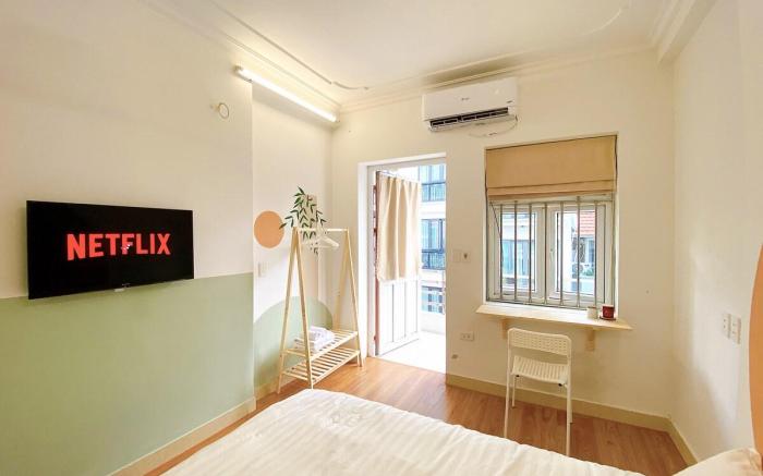 Budget-friendly 1BR Studio w/balcony @Old Quarter