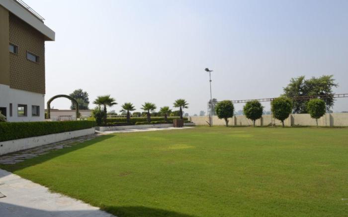 Royal Palm Resort