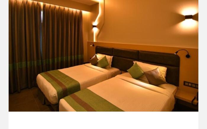 THE CENT HOTEL