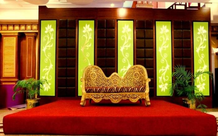 Hotel K.C. Cross Road