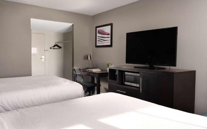 Comfort Inn & Suites Pottstown Eastern Gateway