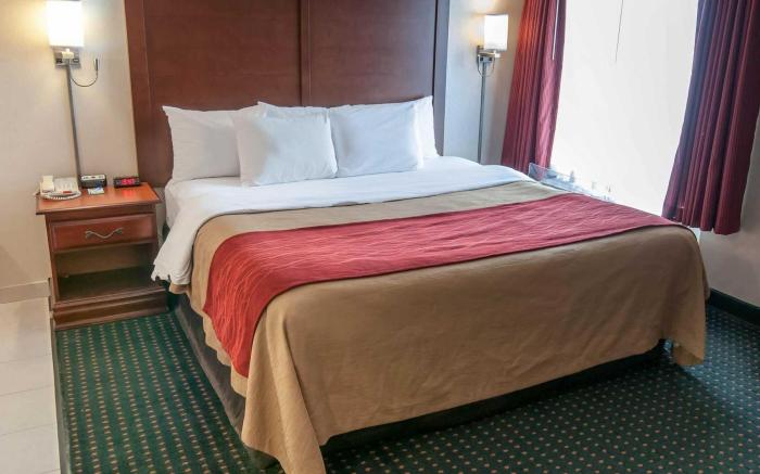 Comfort Inn & Suites