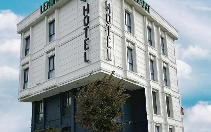 Lenora Airport Hotel