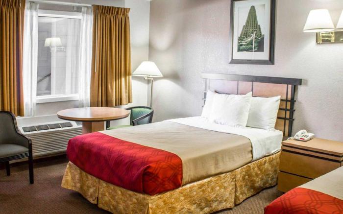 Econo Lodge Inn & Suites Colonie Center Mall