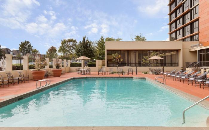 University Plaza Hotel