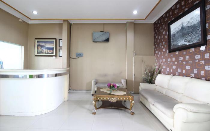 RedDoorz Plus @ Timoho