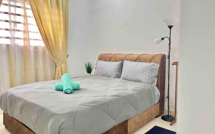 Alanis Studio @ KLIA Transit