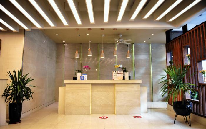 Aura One Hotel