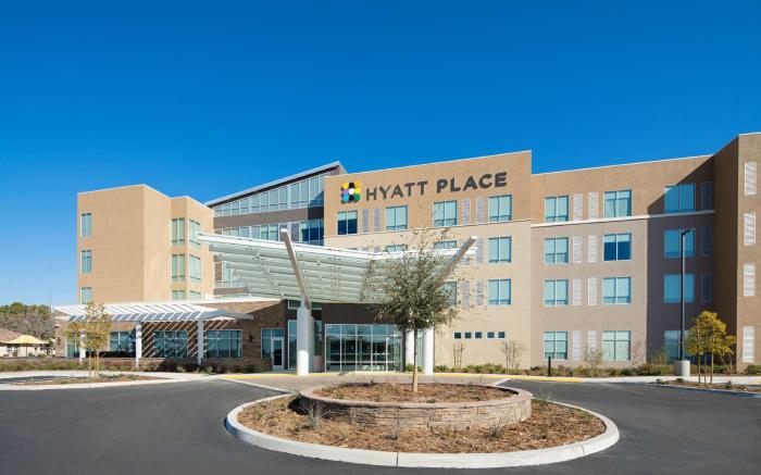 Hyatt Place Bakersfield