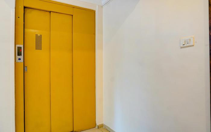 FabHotel Irish - Nr. Osho Garden