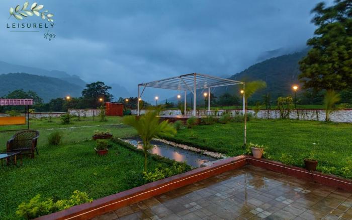 Stay Leisurely The Green Montana 3BHK