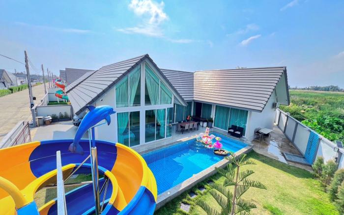 Teepakpoolvilla