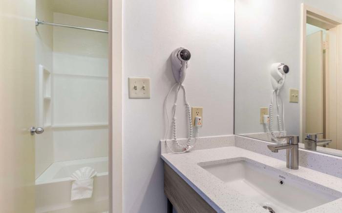 Suburban Studios Tysons Corner