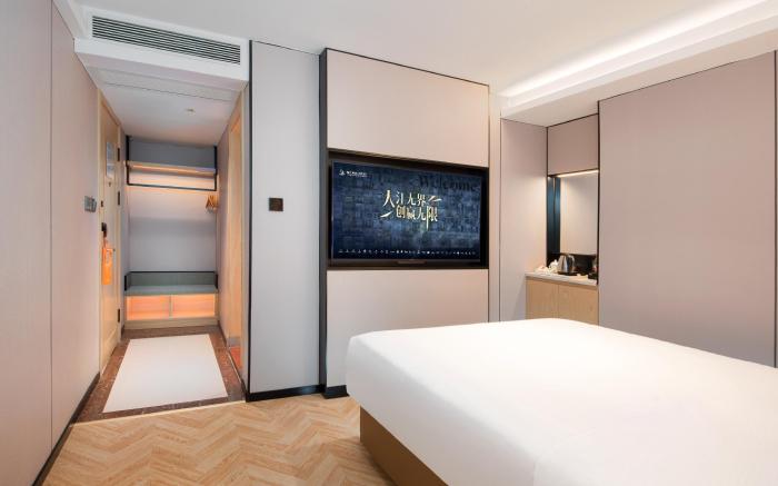 Vienna Hotel Shenzhen Dongmen Guomao subway station branch