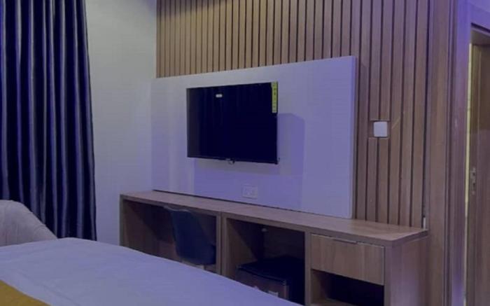 1 Oak Apartments Guzape