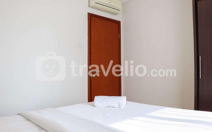 Comfy Design 2BR Apt Thamrin Residence By Travelio