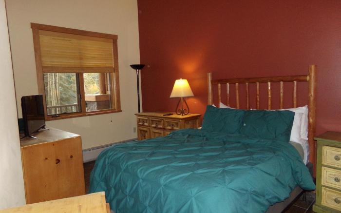 Arapahoe Lodge 1 Bed 1 Bath ALJP