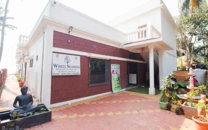White Seasons Resort And Spa