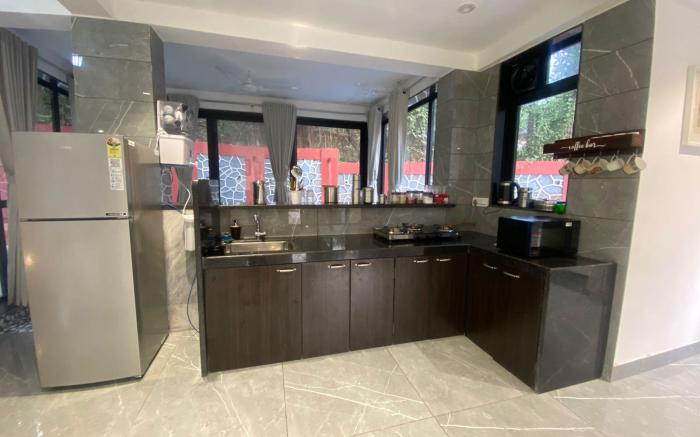 West Valley Villa, Casa Raywood