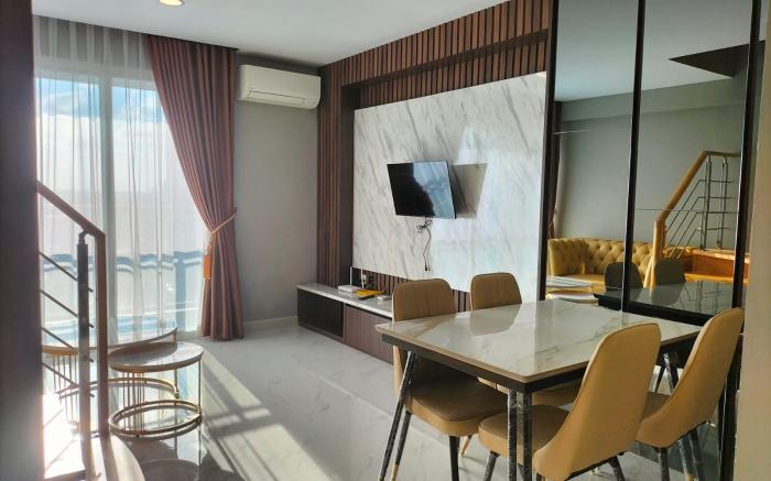 Great Deal Apartemen Grand Jati Junction unit 1811