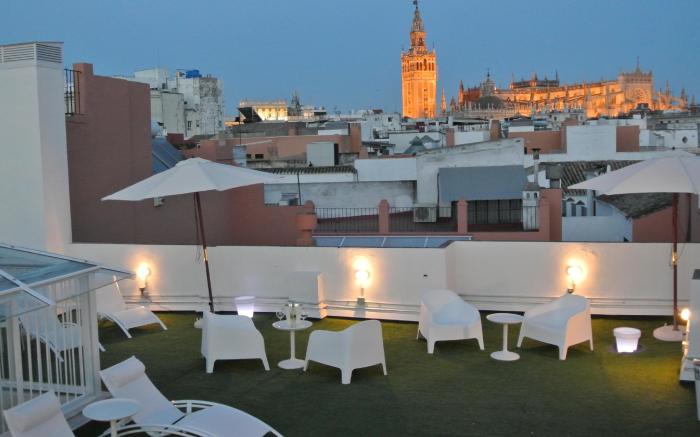 Suites Sevilla Plaza
